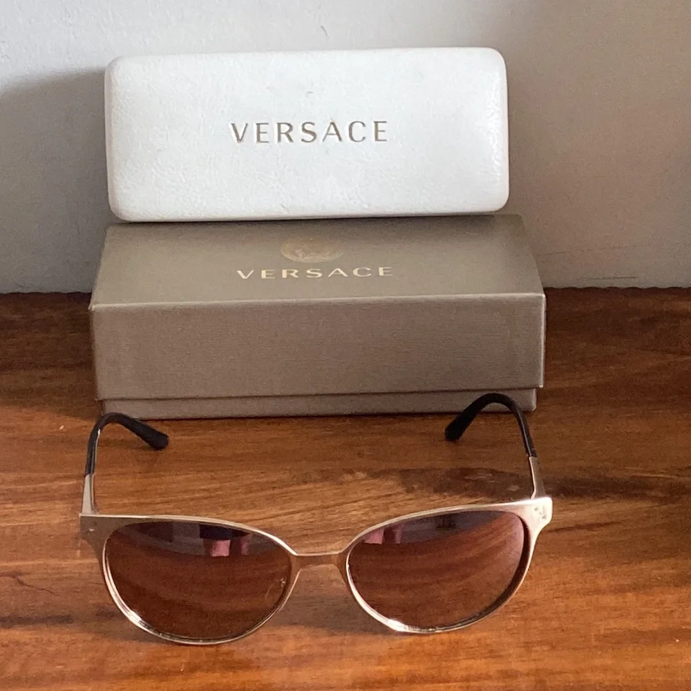 Versace VE2168 Pink Gold Mirrored Sunglasses Full Set Box Case 57-16-140